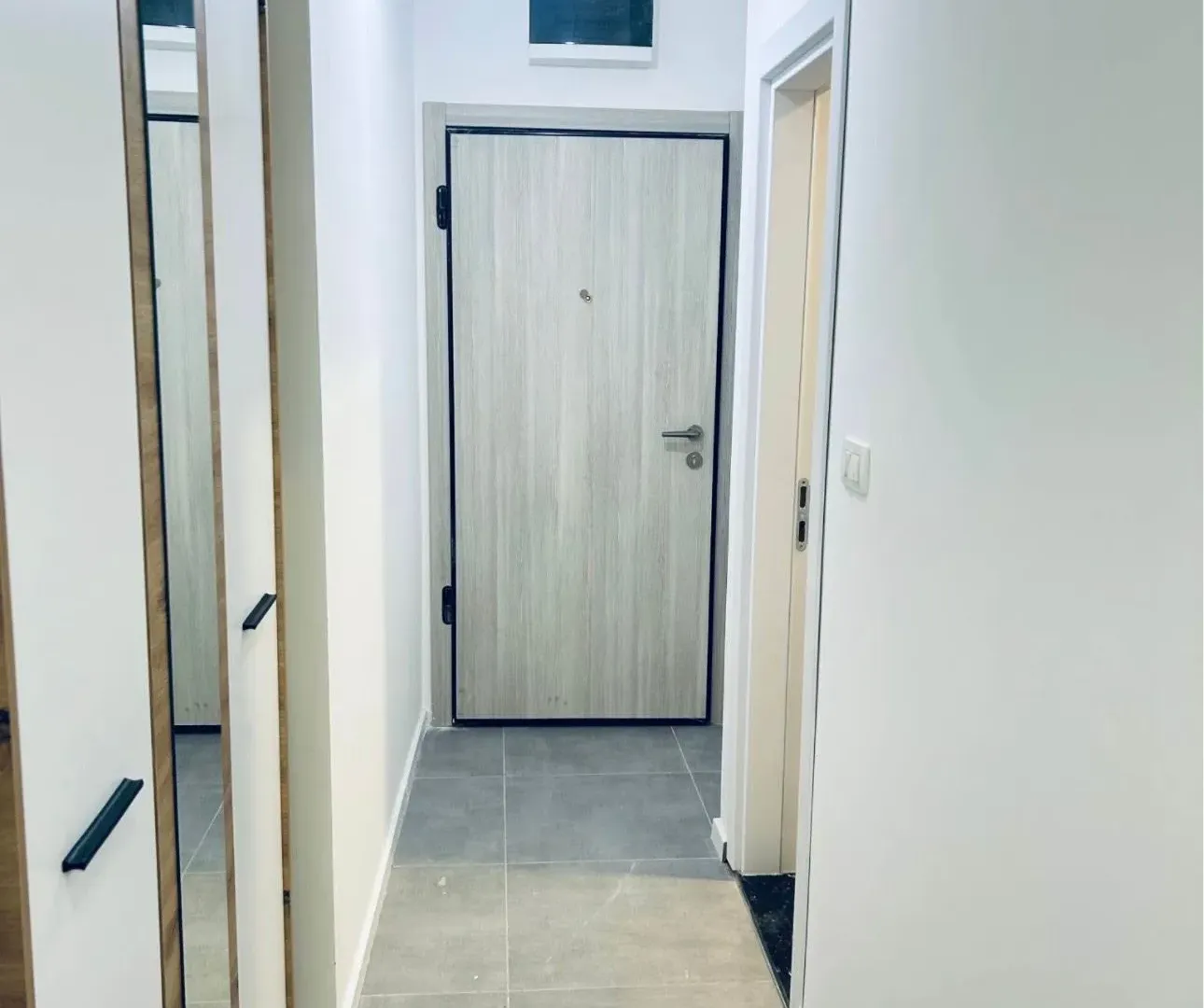 Izdavanje, garsonjera, 30m², Vezirov Most, Podgorica