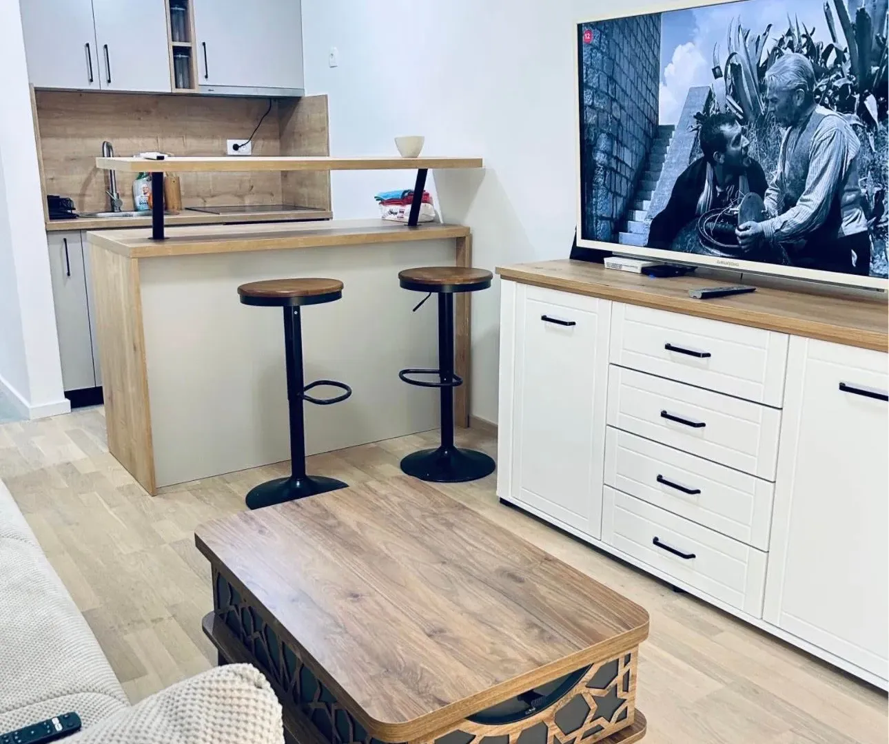 Rent, studio apartment, 30m², Vezirov Most, Podgorica
