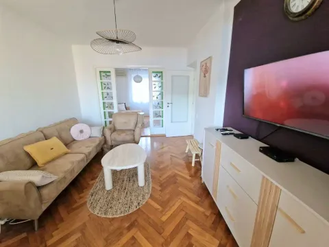 Izdavanje, dvosoban stan, 63m², Centar, Herceg Novi - image 5