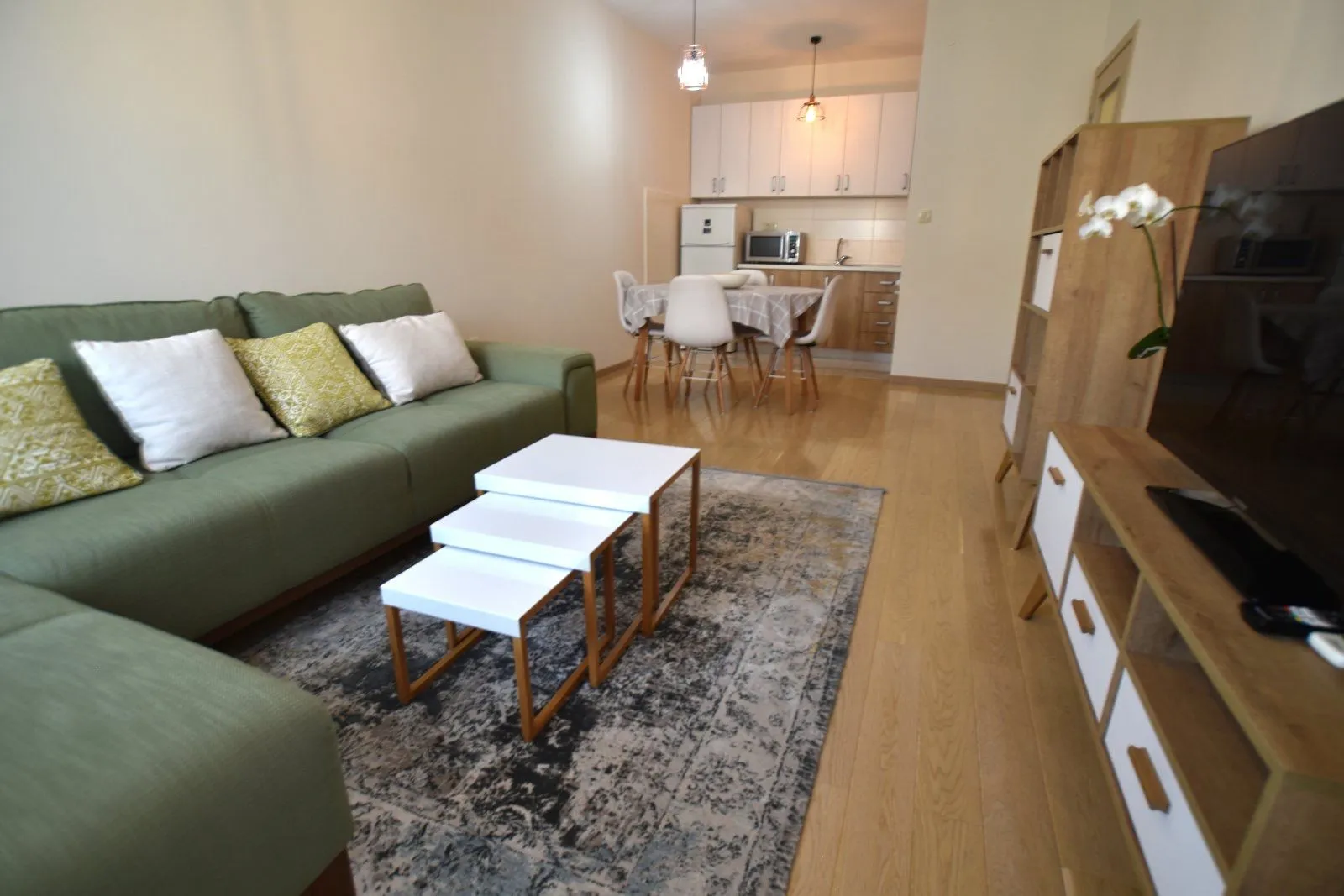 Izdavanje, jednosoban stan, 47m², City Kvart, Podgorica