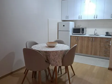 Izdavanje, jednosoban stan, 47m², City Kvart, Podgorica - image 6