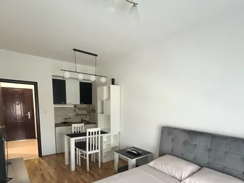 Stan-na-dan, garsonjera, 22m², City Kvart, Podgorica - image 4