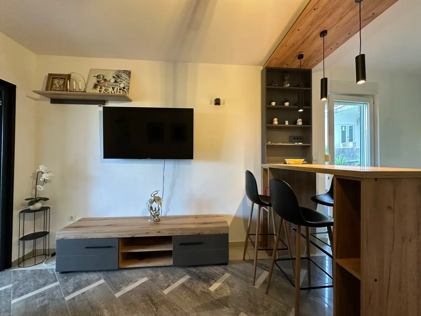 Sale, two bedroom apartment, 64m², Seoce, Budva