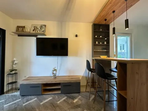Prodaja, dvosoban stan, 64m², Seoce, Budva - image 3
