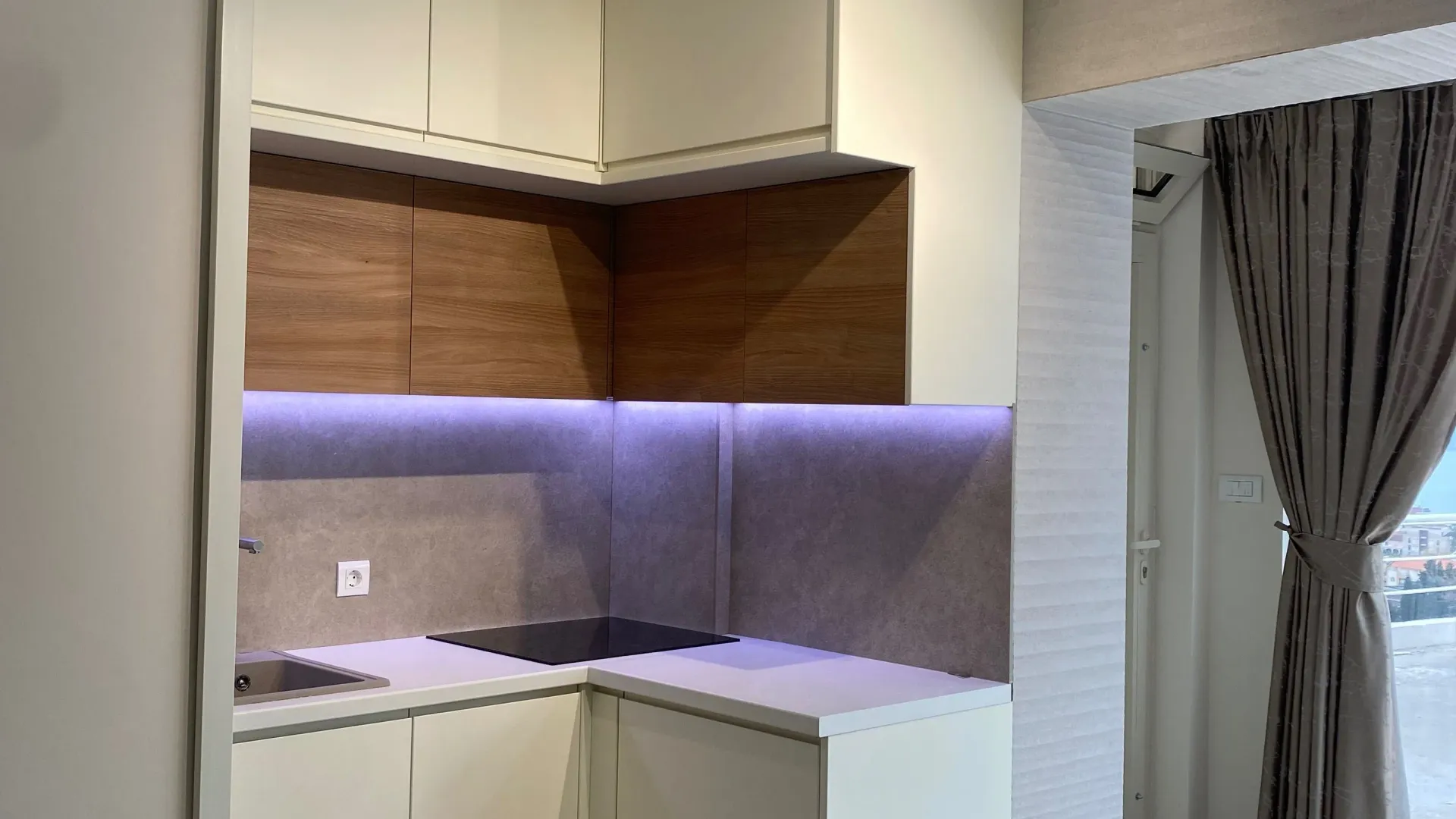 Prodaja, jednosoban stan, 43m², Donja Lastva, Tivat