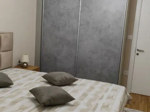Izdavanje, jednosoban stan, 62m², Pejton, Podgorica - image 8