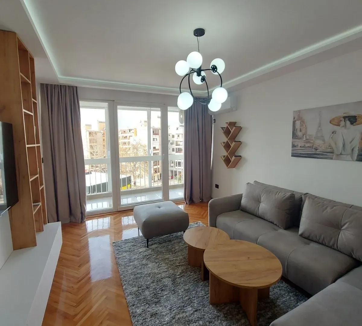 Izdavanje, dvosoban stan, 65m², Gintaš, Podgorica