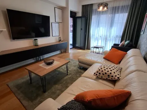 Rent, two bedroom apartment, 77m², Centar, Podgorica - image 2