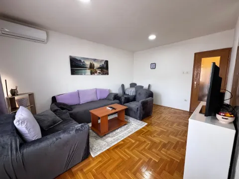 Rent, one bedroom apartment, 45m², Stari Aerodrom, Podgorica - image 3