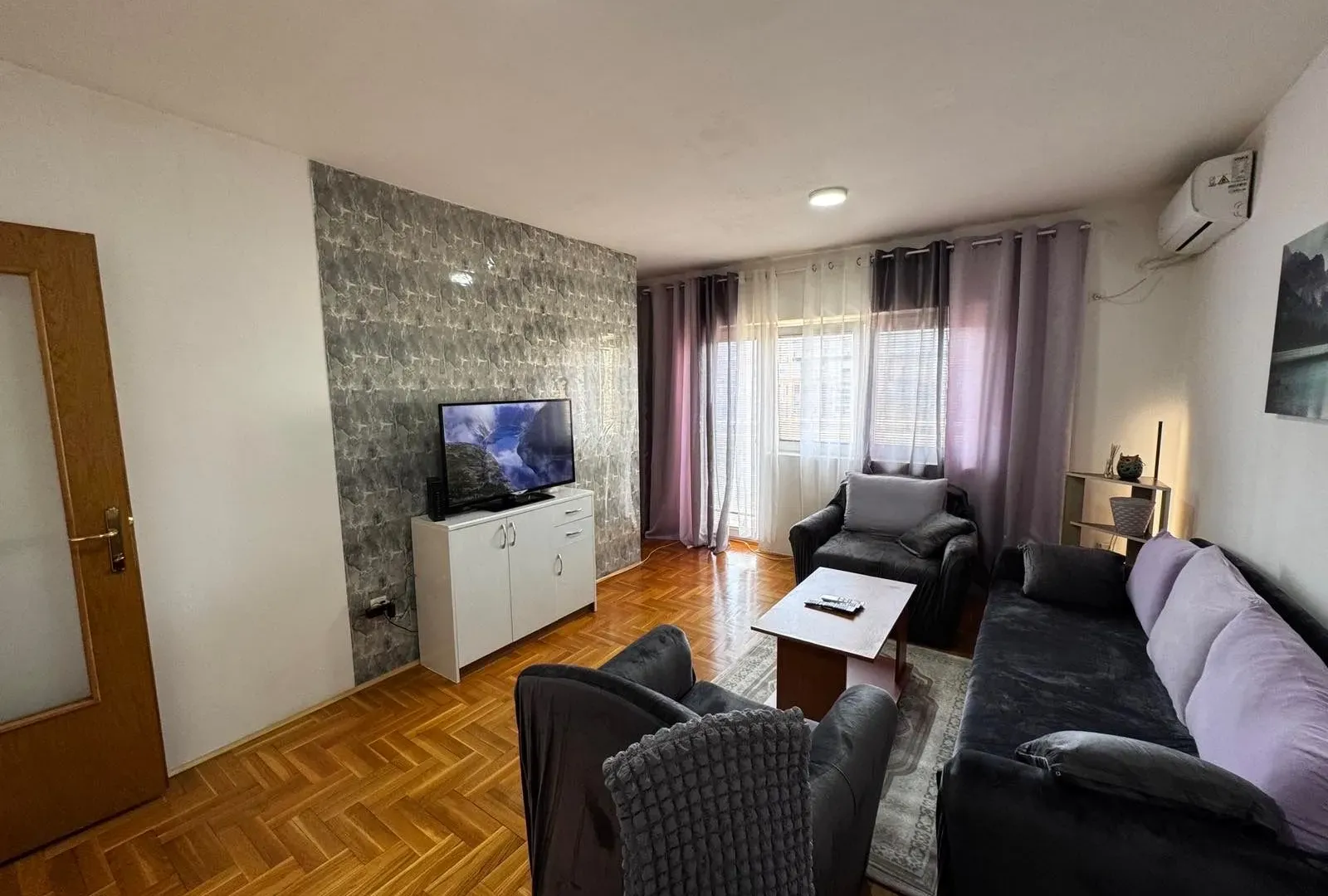 Rent, one bedroom apartment, 45m², Stari Aerodrom, Podgorica
