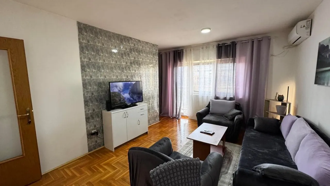 Rent, one bedroom apartment, 45m², Stari Aerodrom, Podgorica