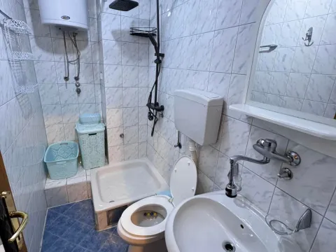 Rent, one bedroom apartment, 45m², Stari Aerodrom, Podgorica - image 12