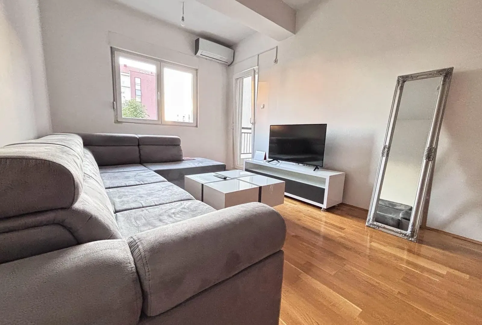Rent, one bedroom apartment, 54m², Ljubović, Podgorica