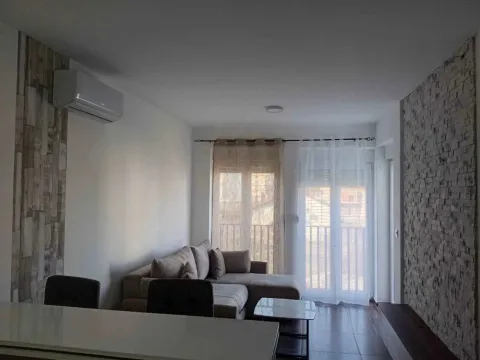 Izdavanje, garsonjera, 30m², Central Point, Podgorica - image 3