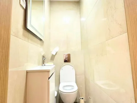 Izdavanje, trosoban stan, 103m², Tološka šuma, Podgorica - image 6