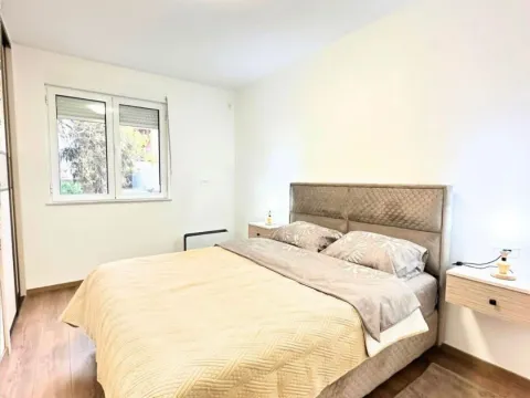 Izdavanje, trosoban stan, 103m², Tološka šuma, Podgorica - image 9