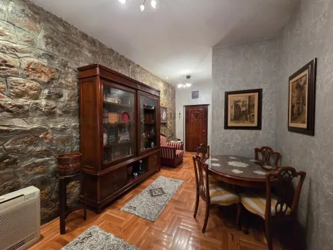 Izdavanje, dvosoban stan, 75m², Centar, Podgorica - image 3