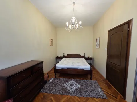 Izdavanje, dvosoban stan, 75m², Centar, Podgorica - image 6