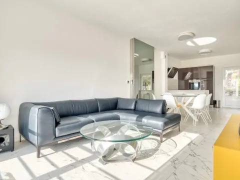 Sale, two bedroom apartment, 60m², Petrovac, Budva - image 2