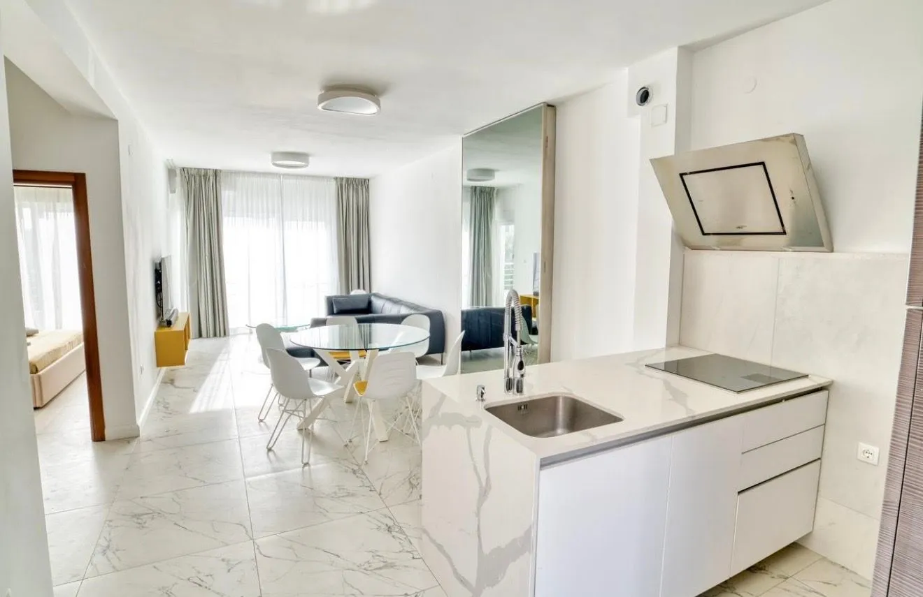 Prodaja, dvosoban stan, 60m², Petrovac, Budva