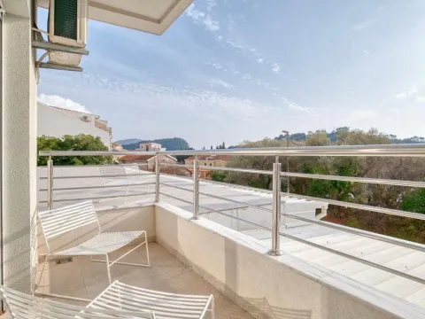 Sale, two bedroom apartment, 60m², Petrovac, Budva - image 13