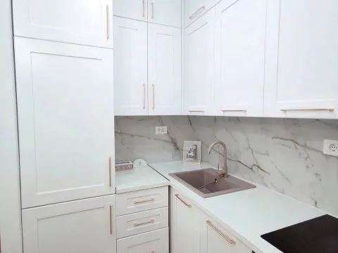 Izdavanje, jednosoban stan, 45m², City Kej, Podgorica - image 5