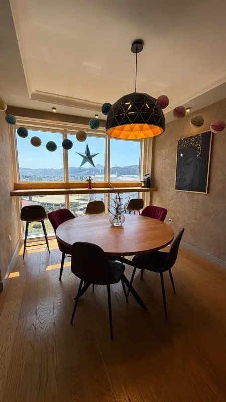 Prodaja, trosoban stan, 112m², Centar, Bar