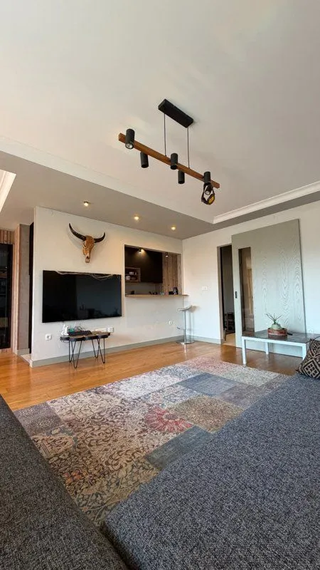 Prodaja, trosoban stan, 112m², Centar, Bar