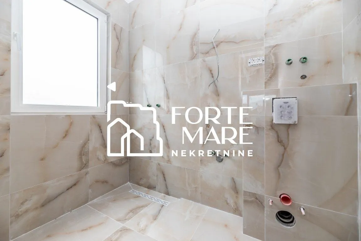 Prodaja, dvosoban stan, 85m², Đenovići, Herceg Novi