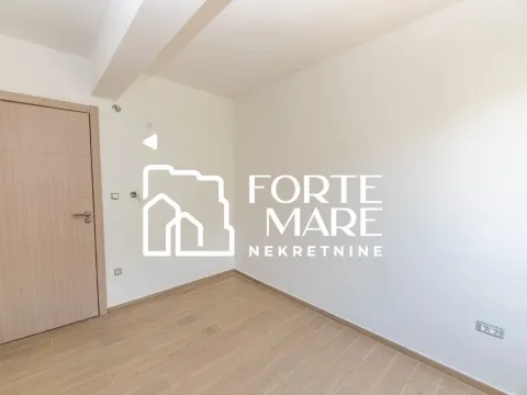 Prodaja, dvosoban stan, 85m², Đenovići, Herceg Novi - image 4