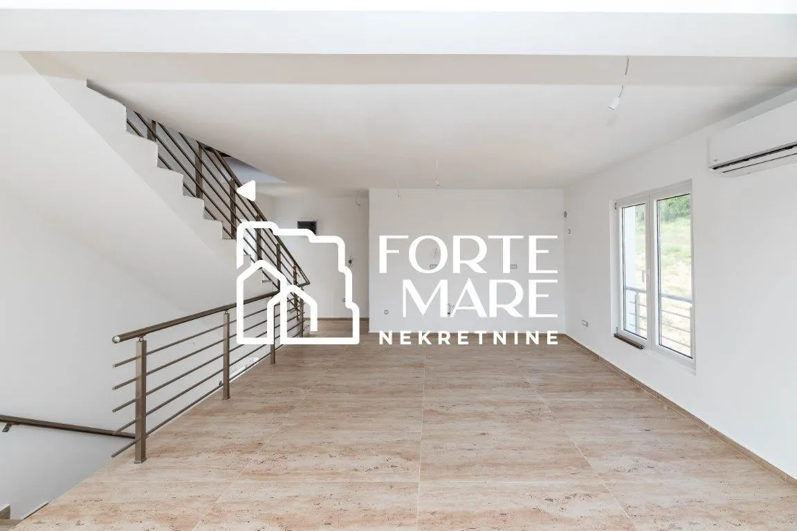 Prodaja, dvosoban stan, 85m², Đenovići, Herceg Novi