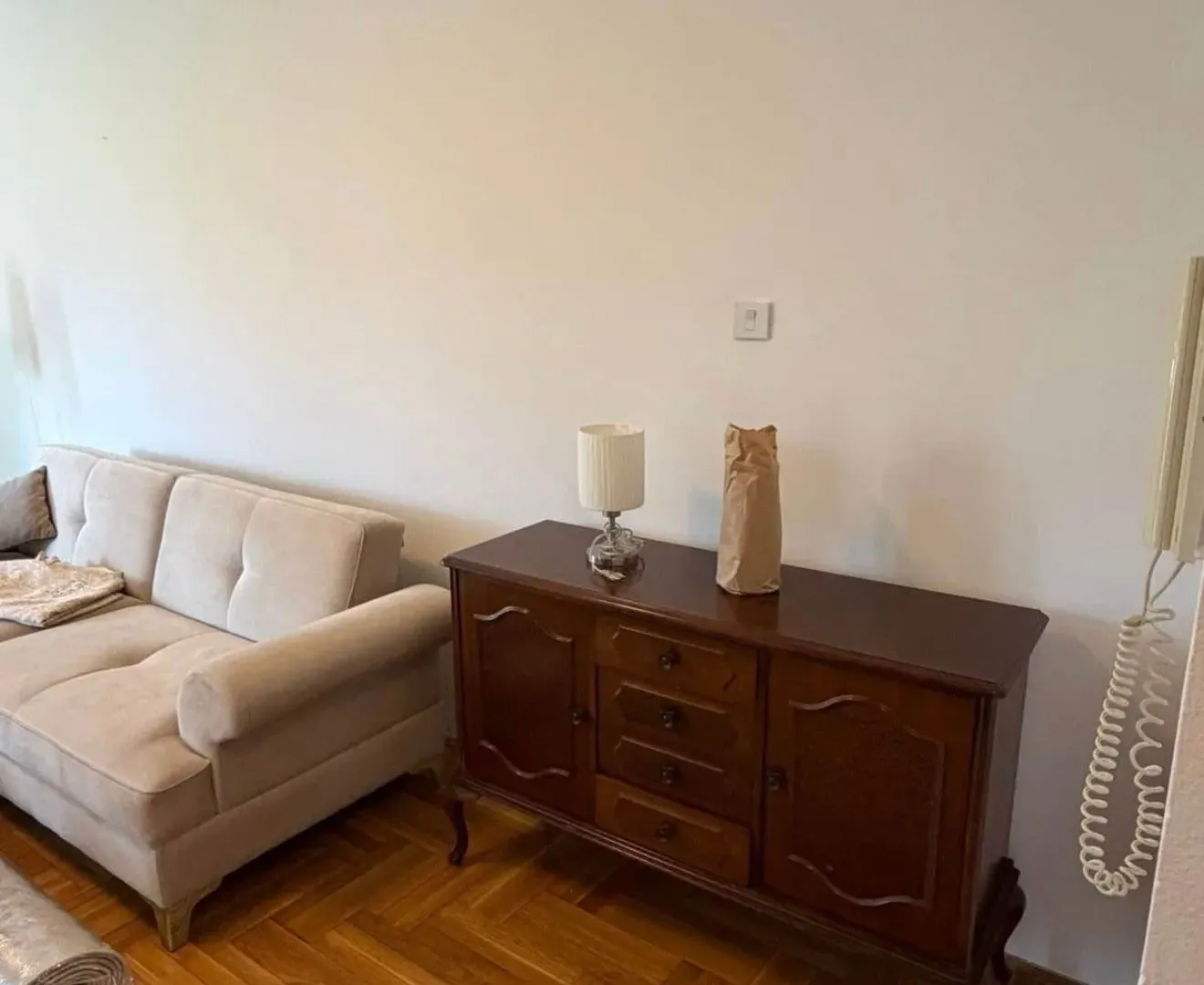 Izdavanje, dvosoban stan, 60m², 1 maj, Podgorica