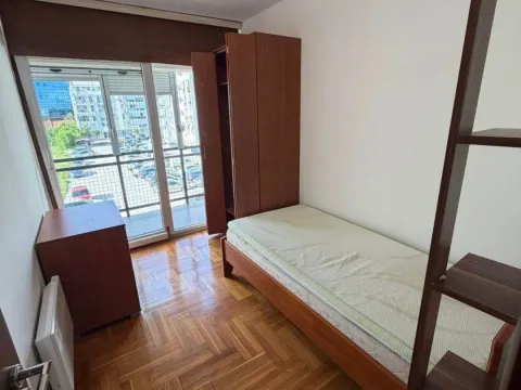 Izdavanje, dvosoban stan, 60m², 1 maj, Podgorica - image 8