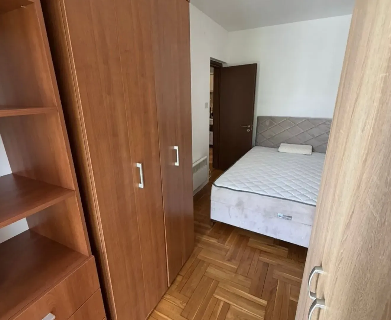 Izdavanje, dvosoban stan, 60m², 1 maj, Podgorica