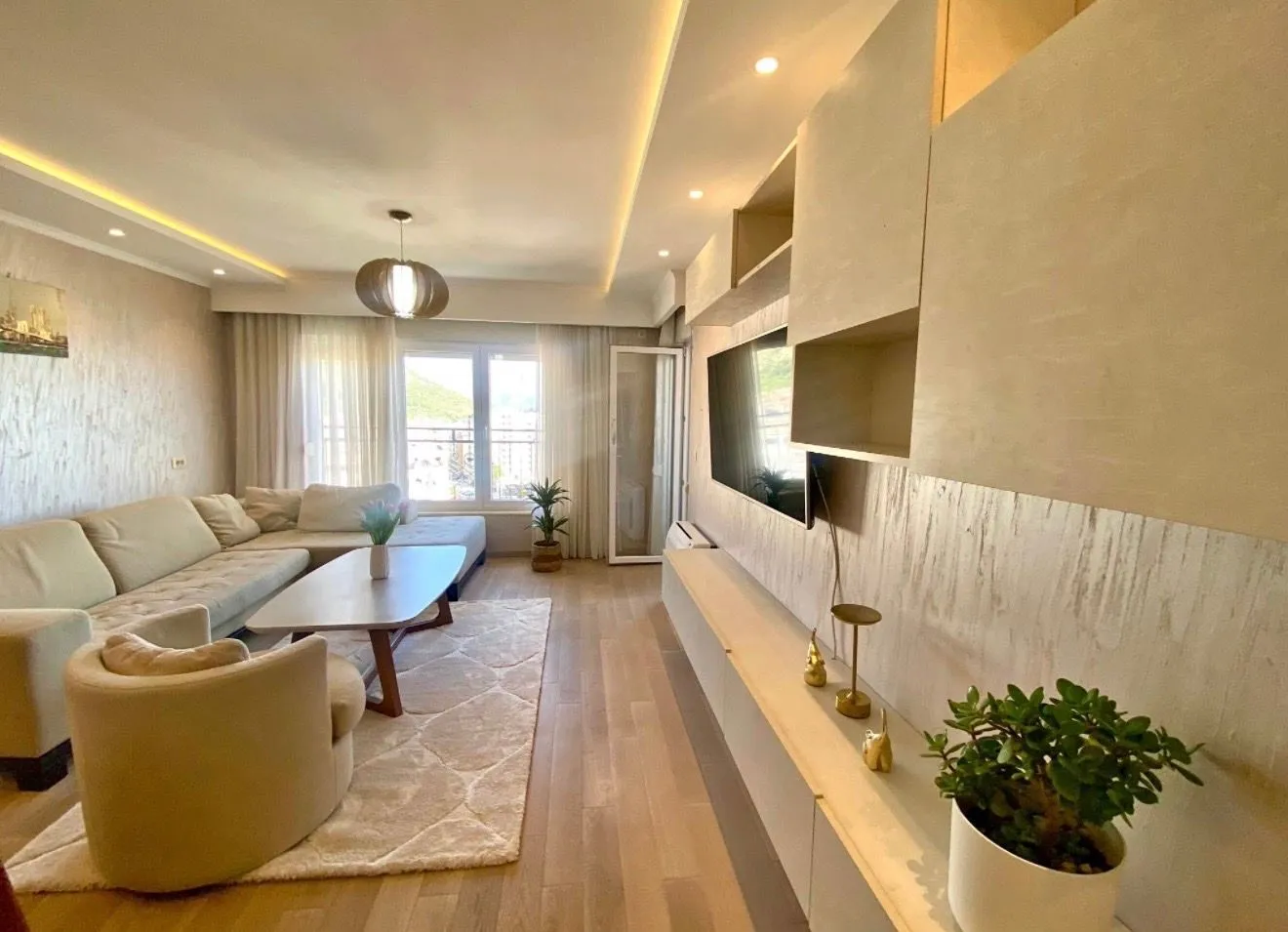 Rent, three bedroom apartment, 72m², Dubovica, Budva