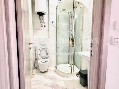 Sale, two bedroom apartment, 111m², Centar, Ulcinj - image 8