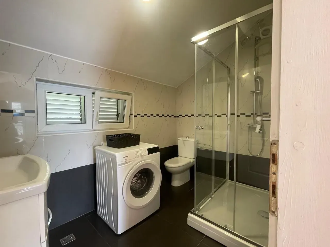 Izdavanje, jednosoban stan, 60m², Centar, Tivat