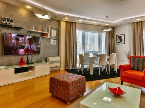 Izdavanje, dvosoban stan, 115m², Tre Canne, Budva - image 4