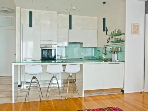 Izdavanje, dvosoban stan, 115m², Tre Canne, Budva - image 7