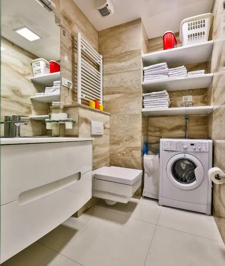 Rent, two bedroom apartment, 115m², Tre Canne, Budva