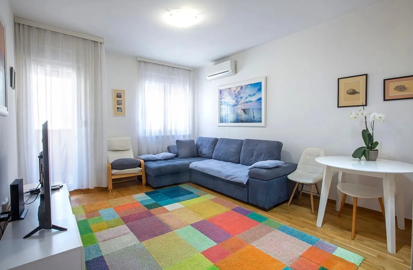 Izdavanje, jednosoban stan, 45m², Zagorič, Podgorica