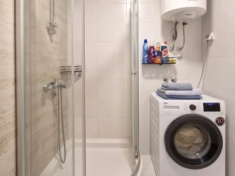 Izdavanje, jednosoban stan, 45m², Zagorič, Podgorica - image 8