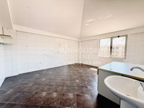 Sale, office space, 624m², Zabjelo, Podgorica - image 5