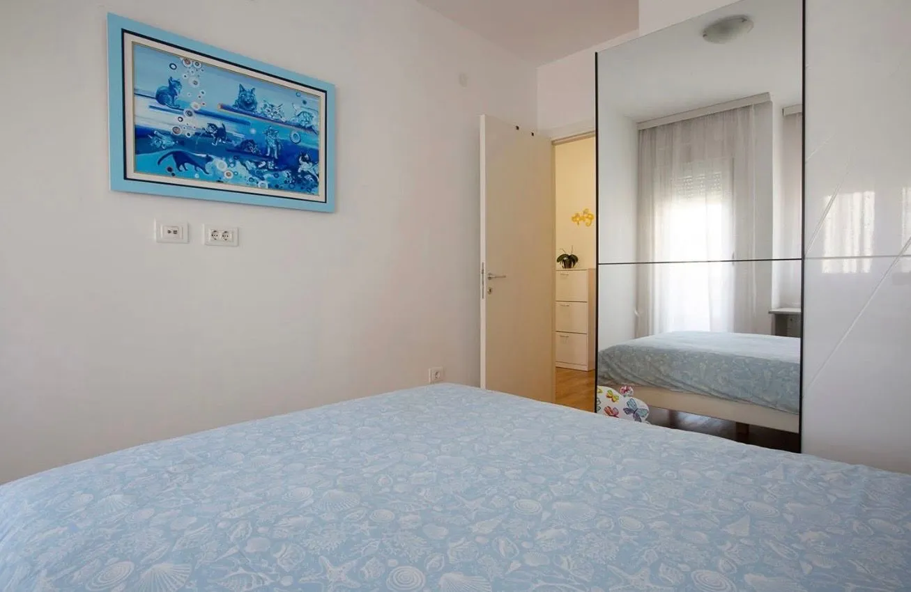 Izdavanje, jednosoban stan, 45m², Zagorič, Podgorica