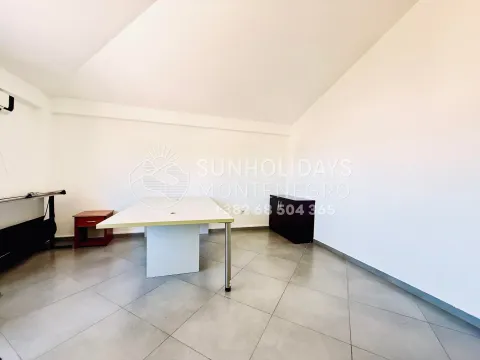 Sale, office space, 624m², Zabjelo, Podgorica - image 8