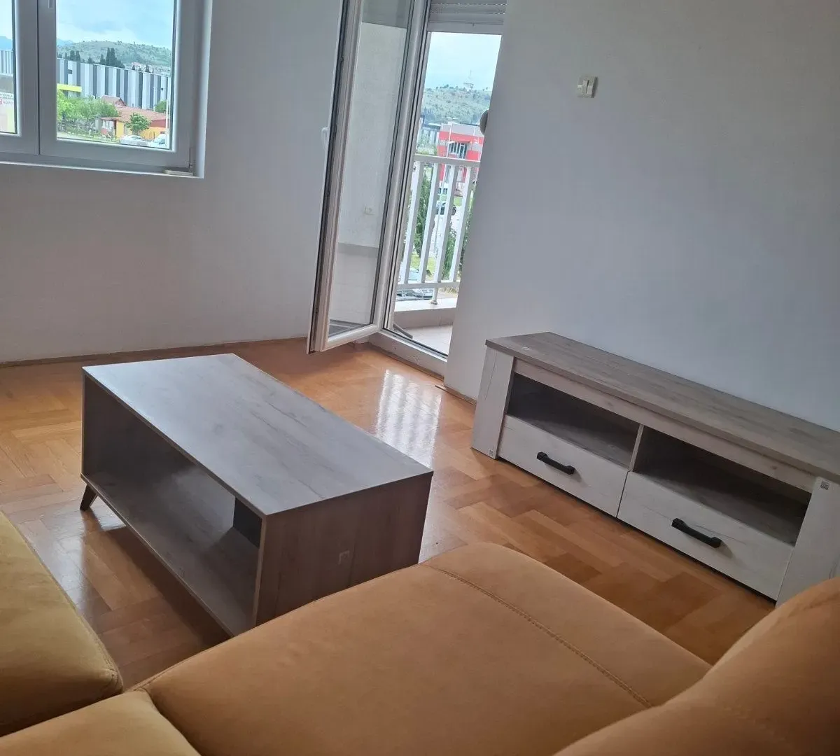 Rent, one bedroom apartment, 52m², Pobrežje, Podgorica