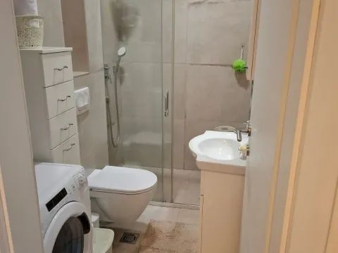 Rent, studio apartment, 30m², Stara Varoš, Podgorica - image 7
