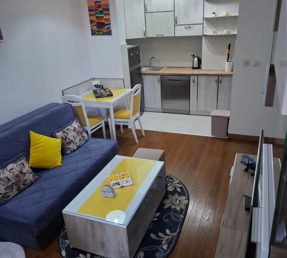 Rent, studio apartment, 30m², Stara Varoš, Podgorica