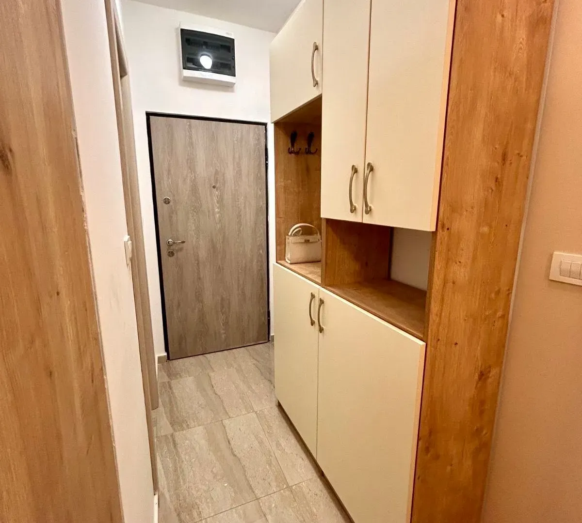 Izdavanje, garsonjera, 24m², Zabjelo, Podgorica