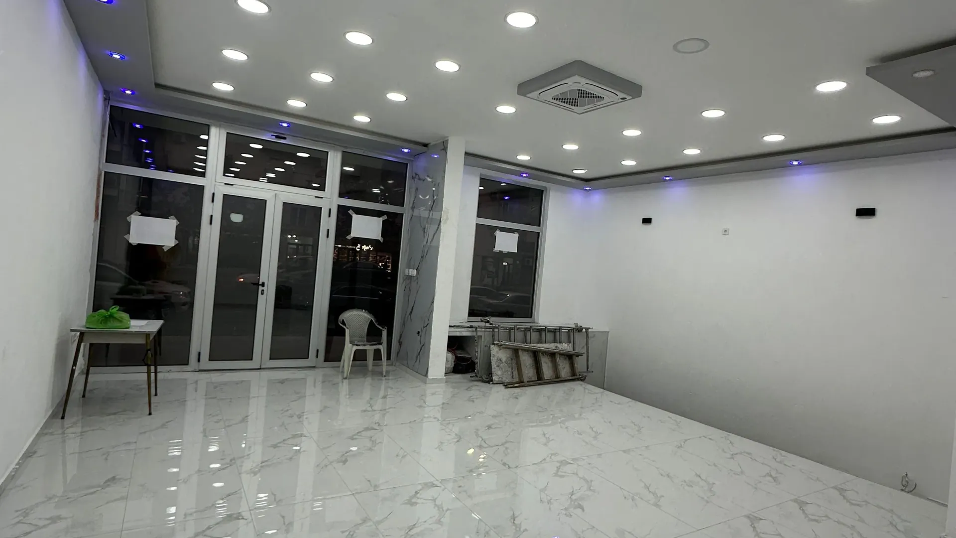 Rent, office space, 115m², Stari Aerodrom, Podgorica